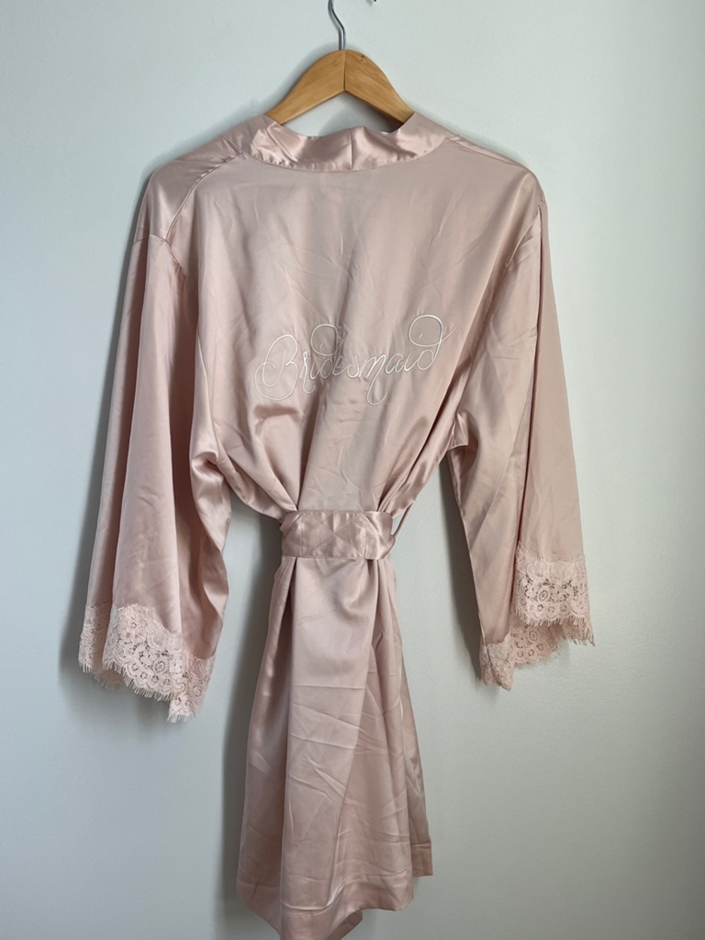 Embroidered 'Bridesmaid' Satin Charmeuse Robe in Light Blush Pink Size L